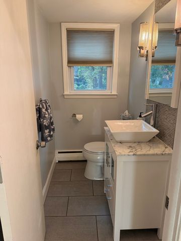 10 Autumn St, Braintree, MA 02184
