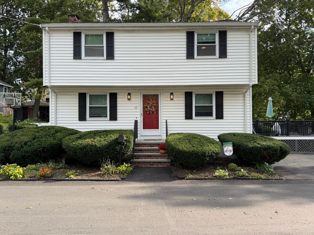 10 Autumn St, Braintree, MA 02184