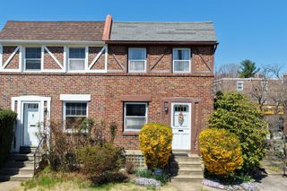 526 FOUNTAIN ST, Philadelphia, PA 19128