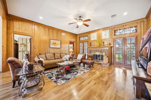 2918 Grand Oak Drive, Garland, TX 75044