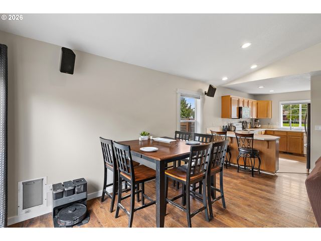707 ASH St, Dayton, OR 97114