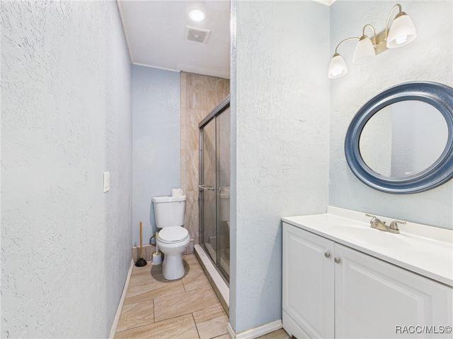 2 N Melbourne Street, Beverly Hills, FL 34465