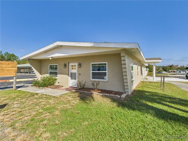 2 N Melbourne Street, Beverly Hills, FL 34465