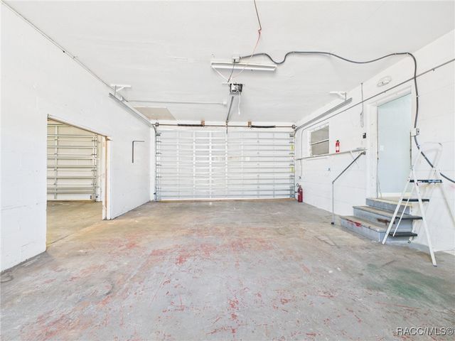 2 N Melbourne Street, Beverly Hills, FL 34465