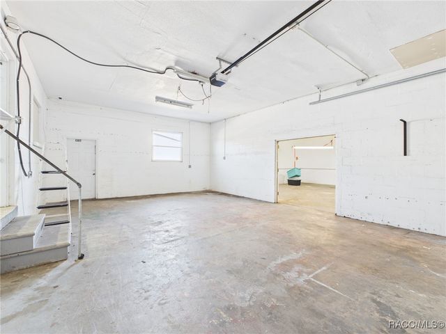 2 N Melbourne Street, Beverly Hills, FL 34465