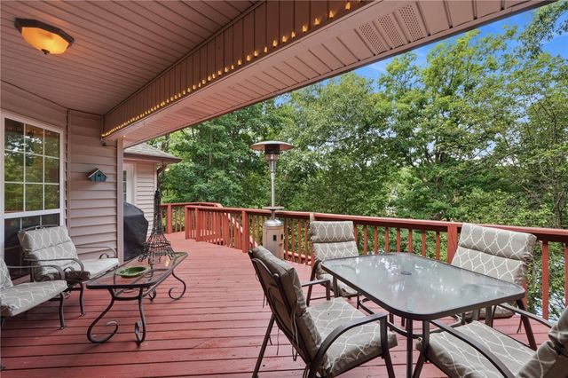 7 Brixham Lane, Bella Vista, AR 72714