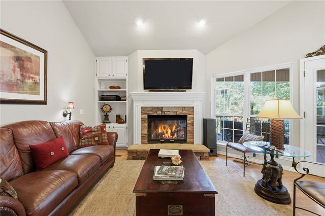 7 Brixham Lane, Bella Vista, AR 72714
