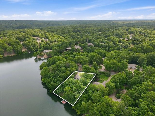 7 Brixham Lane, Bella Vista, AR 72714