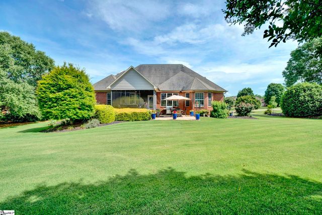 621 Parkland Avenue, Inman, SC 29349