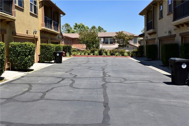 28492 Herrera Street, Valencia, CA 91354