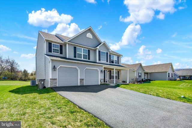 436 W GLEN TILT AVE, Wernersville, PA 19565