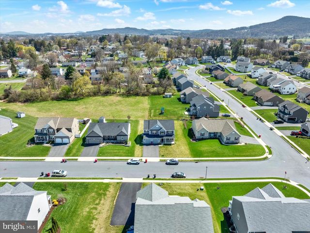 436 W GLEN TILT AVE, Wernersville, PA 19565