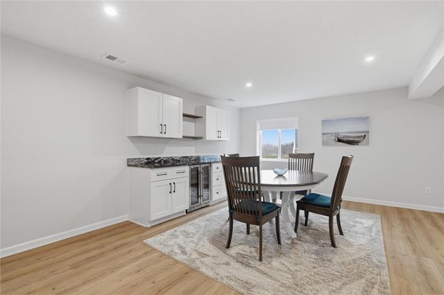 138 Pleasant Grove Ct, Pleasant Hills, PA 15025