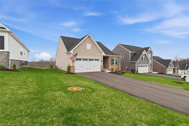 138 Pleasant Grove Ct, Pleasant Hills, PA 15025