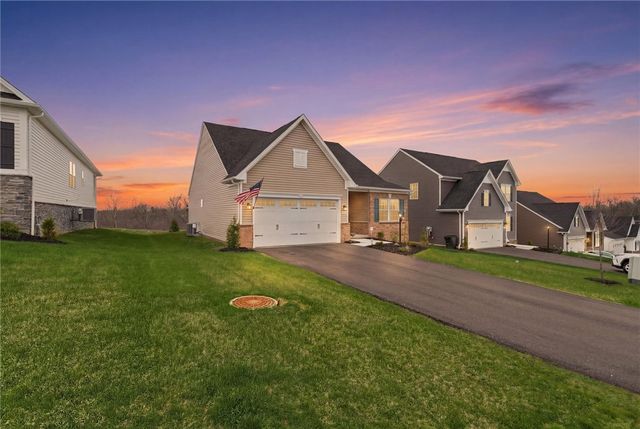 138 Pleasant Grove Ct, Pleasant Hills, PA 15025