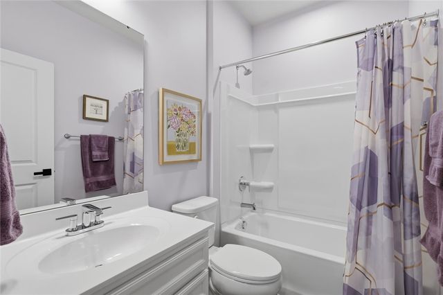 138 Pleasant Grove Ct, Pleasant Hills, PA 15025