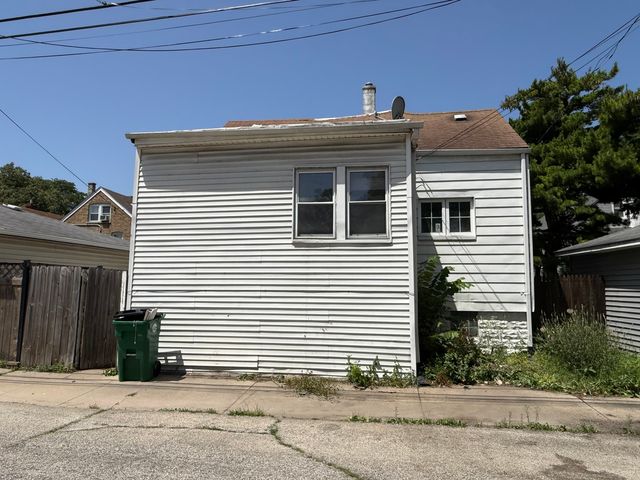1413 Wisconsin Avenue, Berwyn, IL 60402
