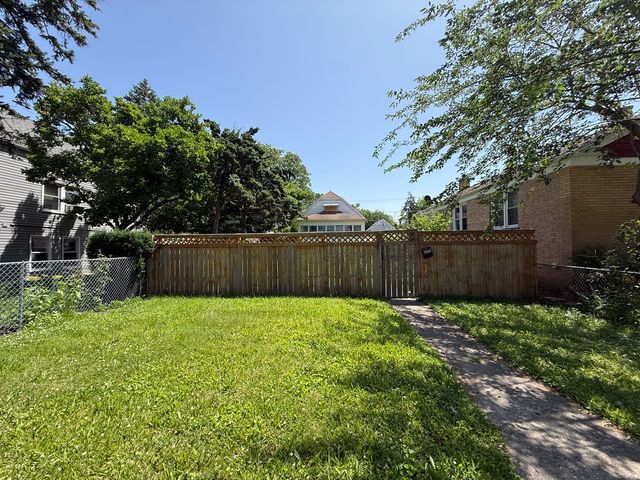 1413 Wisconsin Avenue, Berwyn, IL 60402