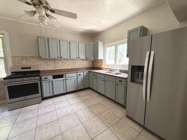 1413 Wisconsin Avenue, Berwyn, IL 60402