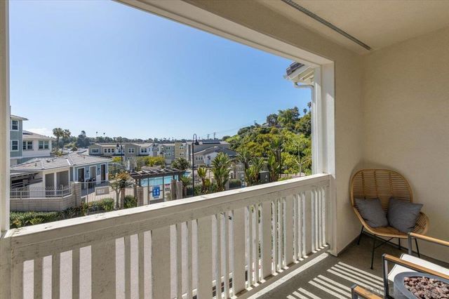 1107 Hibiscus Way, Oceanside, CA 92054