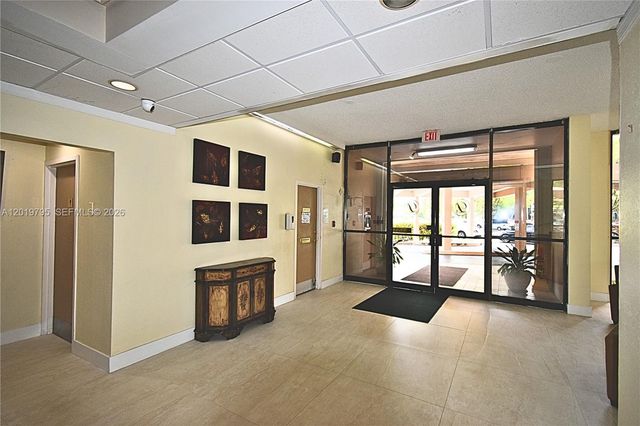 1100 Saint Charles Pl 620, Pembroke Pines, FL 33026