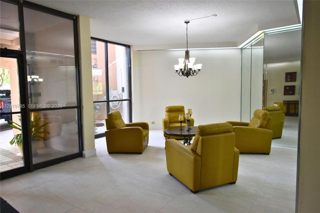 1100 Saint Charles Pl 620, Pembroke Pines, FL 33026