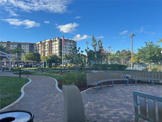 1100 Saint Charles Pl 620, Pembroke Pines, FL 33026