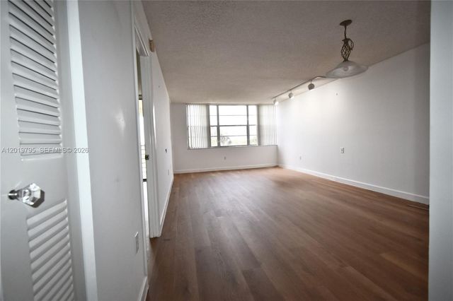 1100 Saint Charles Pl 620, Pembroke Pines, FL 33026