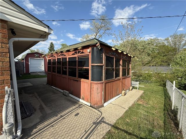 634 Cherry Blossom Drive, West Carrollton, OH 45449