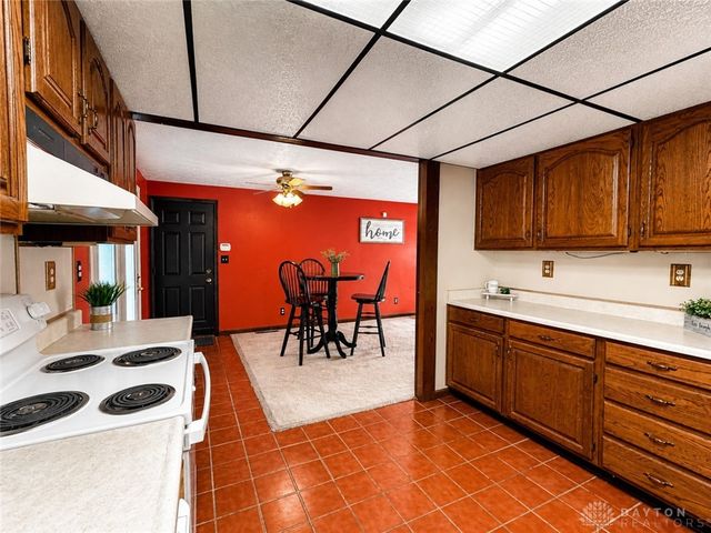 634 Cherry Blossom Drive, West Carrollton, OH 45449