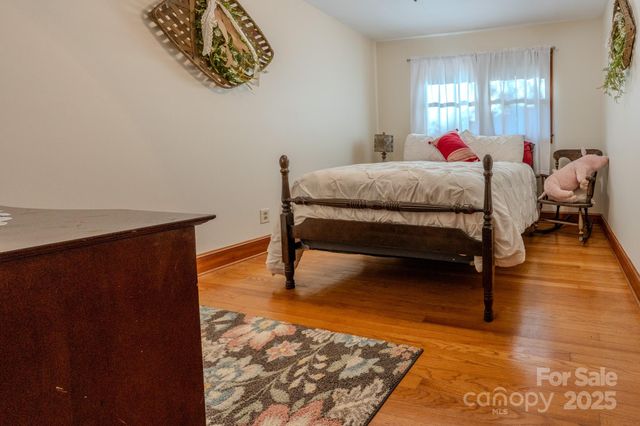 127 Reid Queen Drive, Little Switzerland, NC 28749