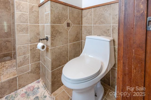 127 Reid Queen Drive, Little Switzerland, NC 28749