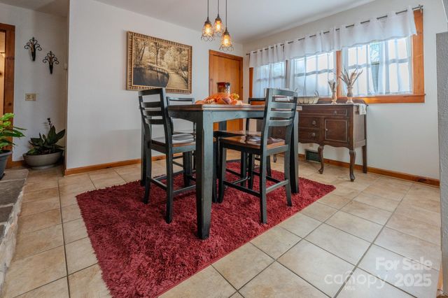 127 Reid Queen Drive, Little Switzerland, NC 28749