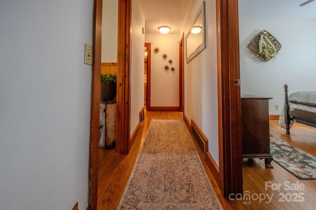 127 Reid Queen Drive, Little Switzerland, NC 28749