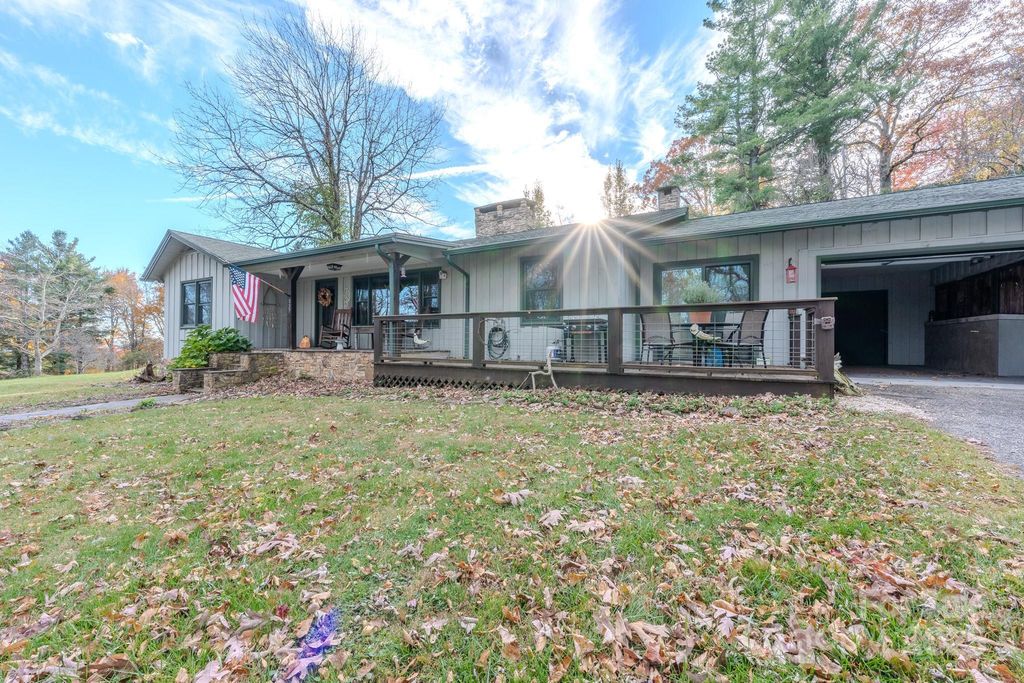 127 Reid Queen Drive, Little Switzerland, NC 28749