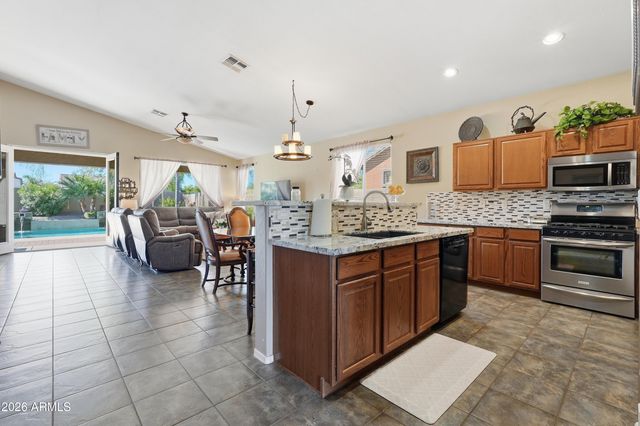 22025 E CALLE DE FLORES Street, Queen Creek, AZ 85142