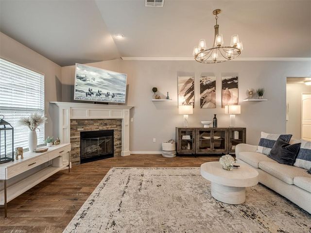 3049 NW 182nd Street, Edmond, OK 73012