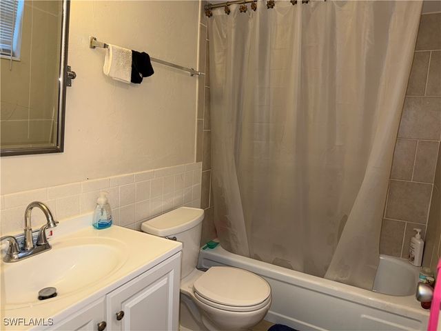 2828 Jackson ST C5, Fort Myers, FL 33901