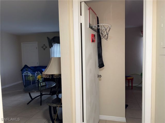 2828 Jackson ST C5, Fort Myers, FL 33901