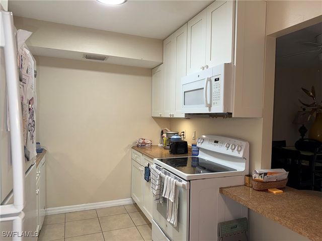 2828 Jackson ST C5, Fort Myers, FL 33901