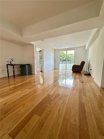 9156 Collins Ave 202, Surfside, FL 33154