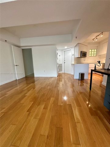 9156 Collins Ave 202, Surfside, FL 33154