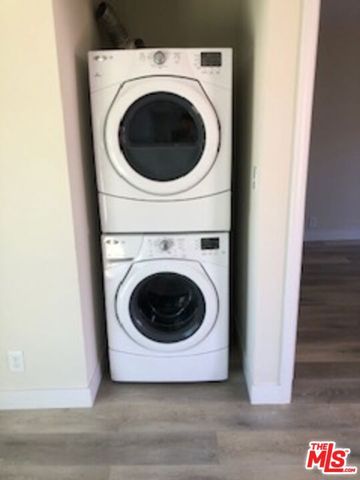 9638 S Hobart Boulevard, Los Angeles, CA 90047