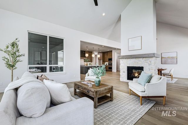 14230 N Goldfinch Ave, Boise, ID 83714