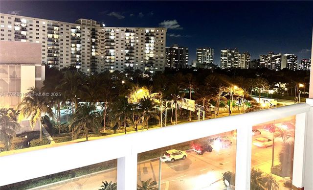19201 Collins Avenue 435, Sunny Isles Beach, FL 33160