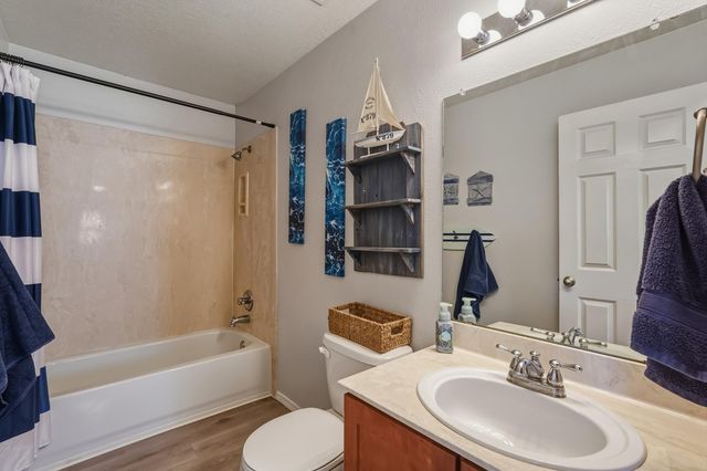 3034 Morrissey Street SW, Albuquerque, NM 87121