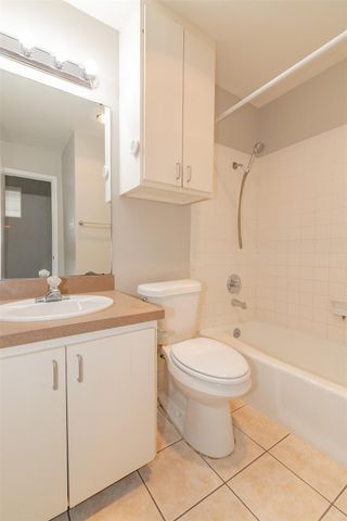 420 Sailmaster ST B, Lakeway, TX 78734