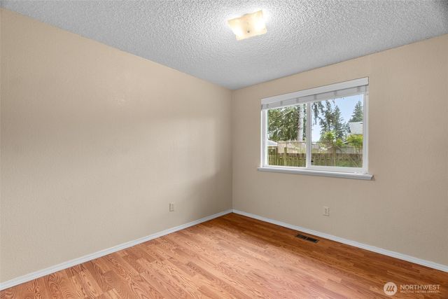 1122 39th Court SE, Tumwater, WA 98501