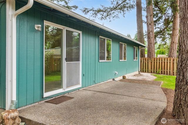 1122 39th Court SE, Tumwater, WA 98501