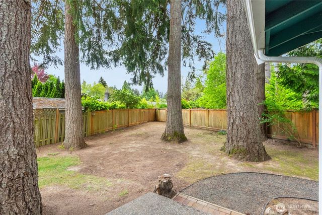 1122 39th Court SE, Tumwater, WA 98501